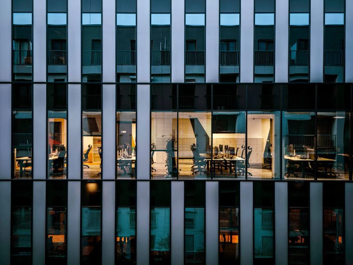 Commercial window services in Oxnard, CA